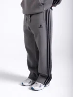 The Foundation Set 01 - Image 3